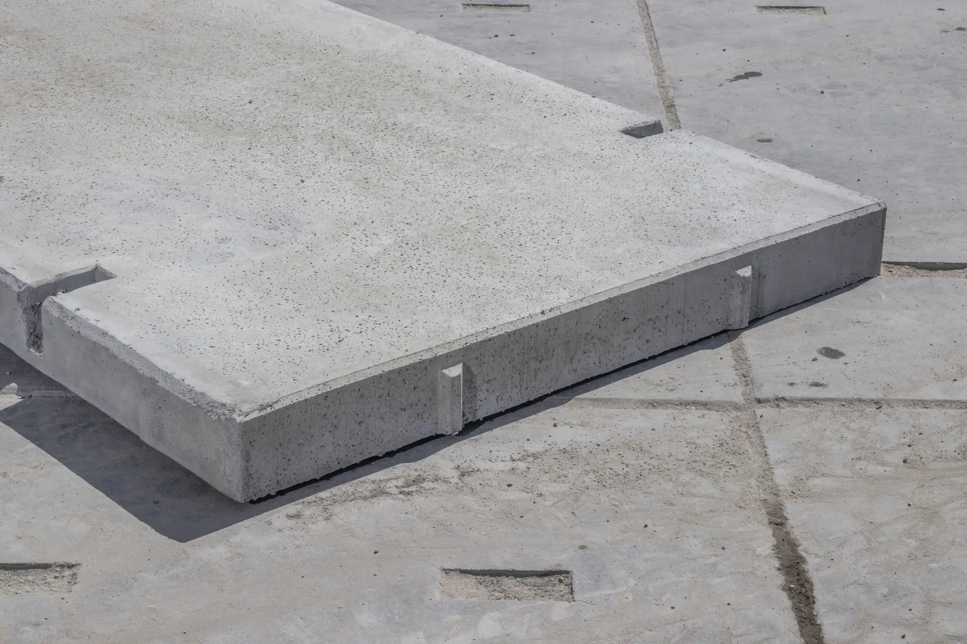 Płyta betonowa drogowa – rozwiązanie do nawierzchni o dużej nośności